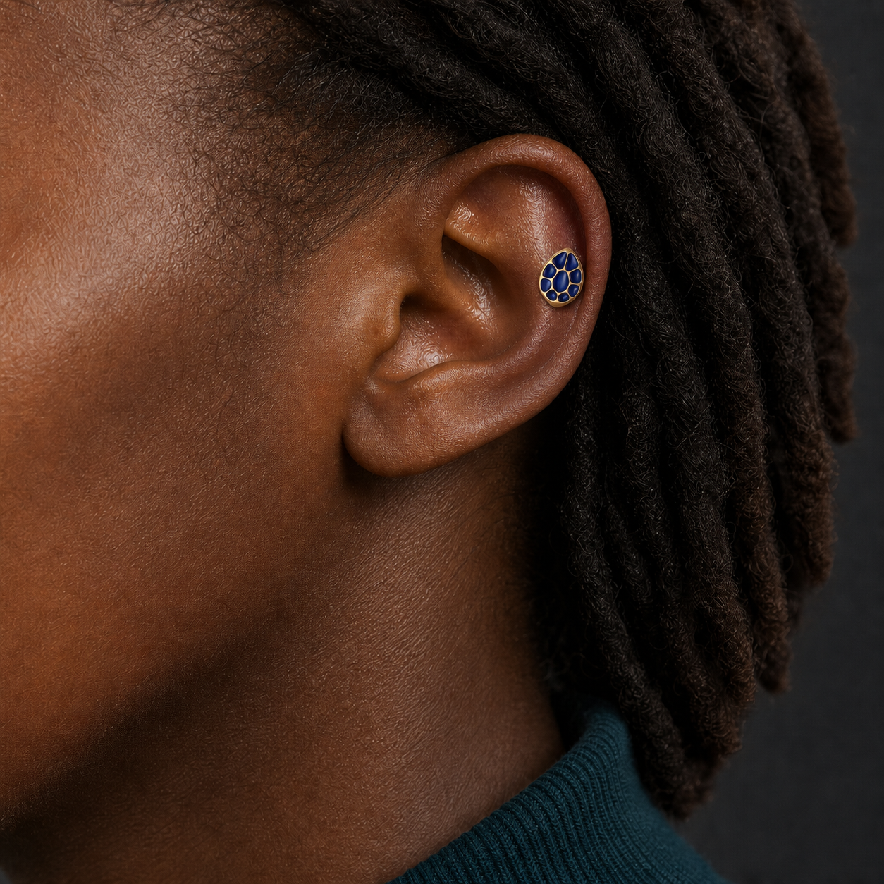ASTM F136 Titanium Flat Back - Gold, Threadless, 16G, 1.2 x 6+4 mm — wearing view two (P-FB-0061-G01)