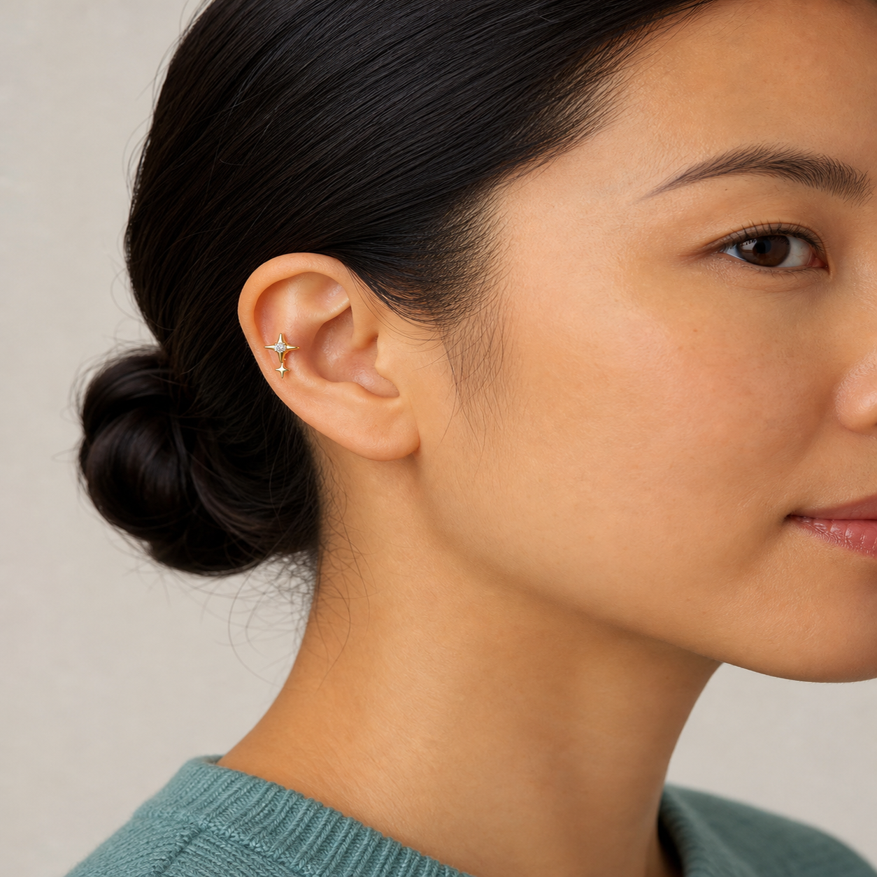 Clear CZ ASTM F136 Titanium Flat Back - Gold, Internally Threaded, 16G, 1.2 x 8+4 mm — wearing view three (P-FB-0081-G01)