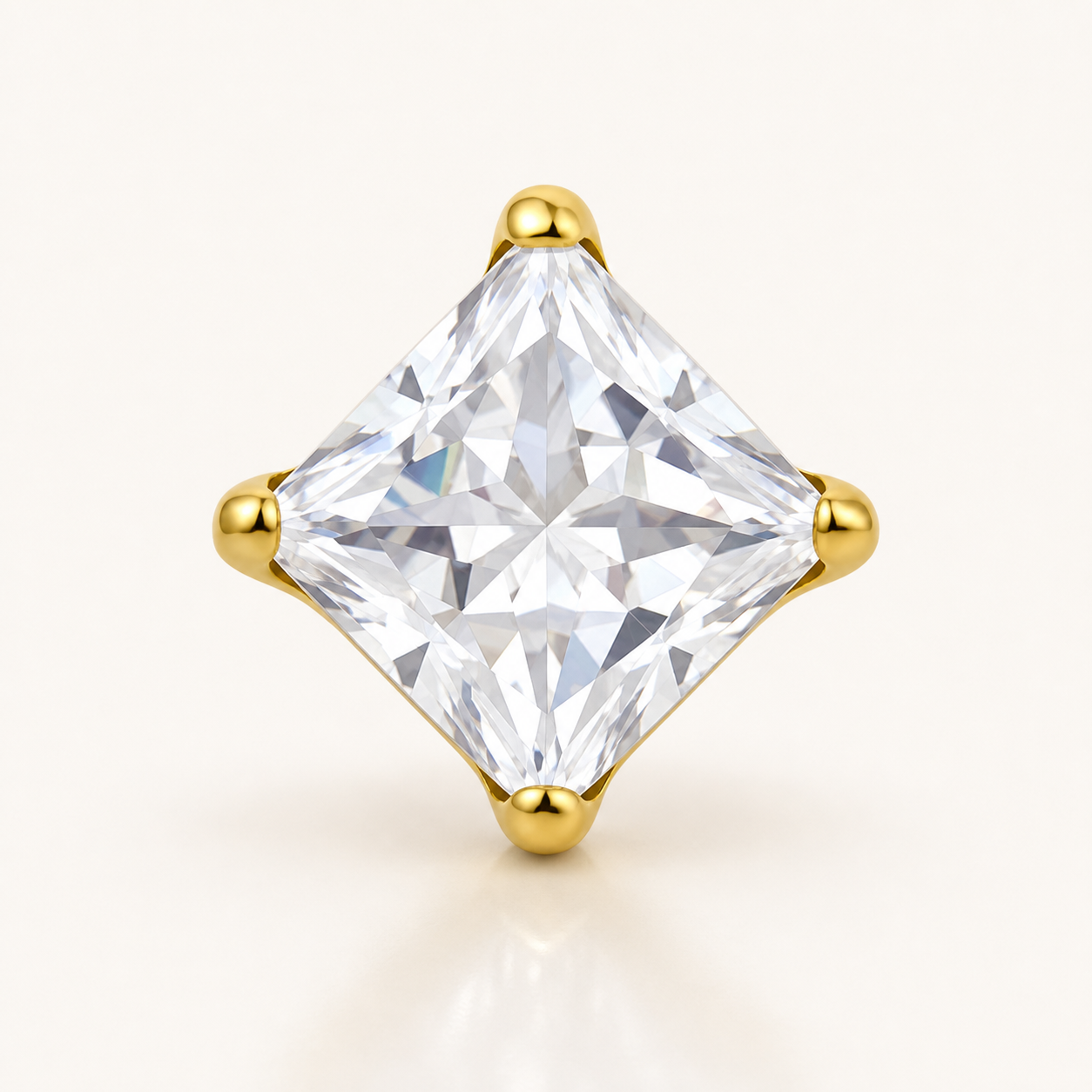 Clear CZ ASTM F136 Titanium Flat Back - Gold, Threadless, 20G, 0.8 x 6+2.5+3 mm — primary product image (P-FB-0115-G01)