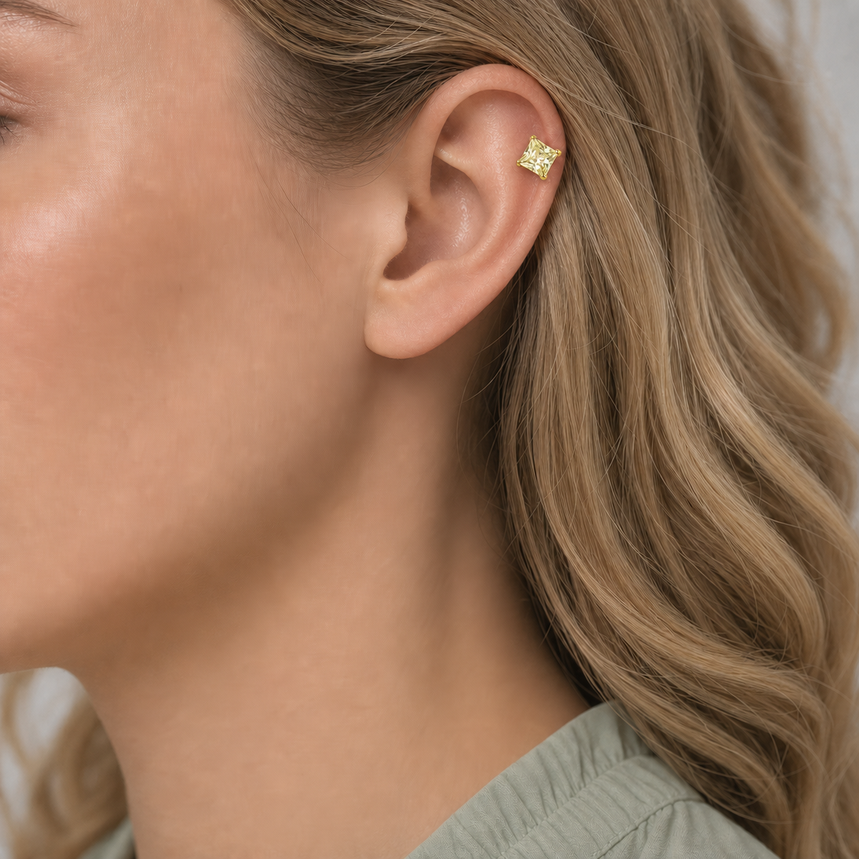 Apple Green-M ASTM F136 Titanium Flat Back - Gold, Threadless, 20G, 0.8 x 6+2.5+3 mm — wearing view one (P-FB-0117-G01)