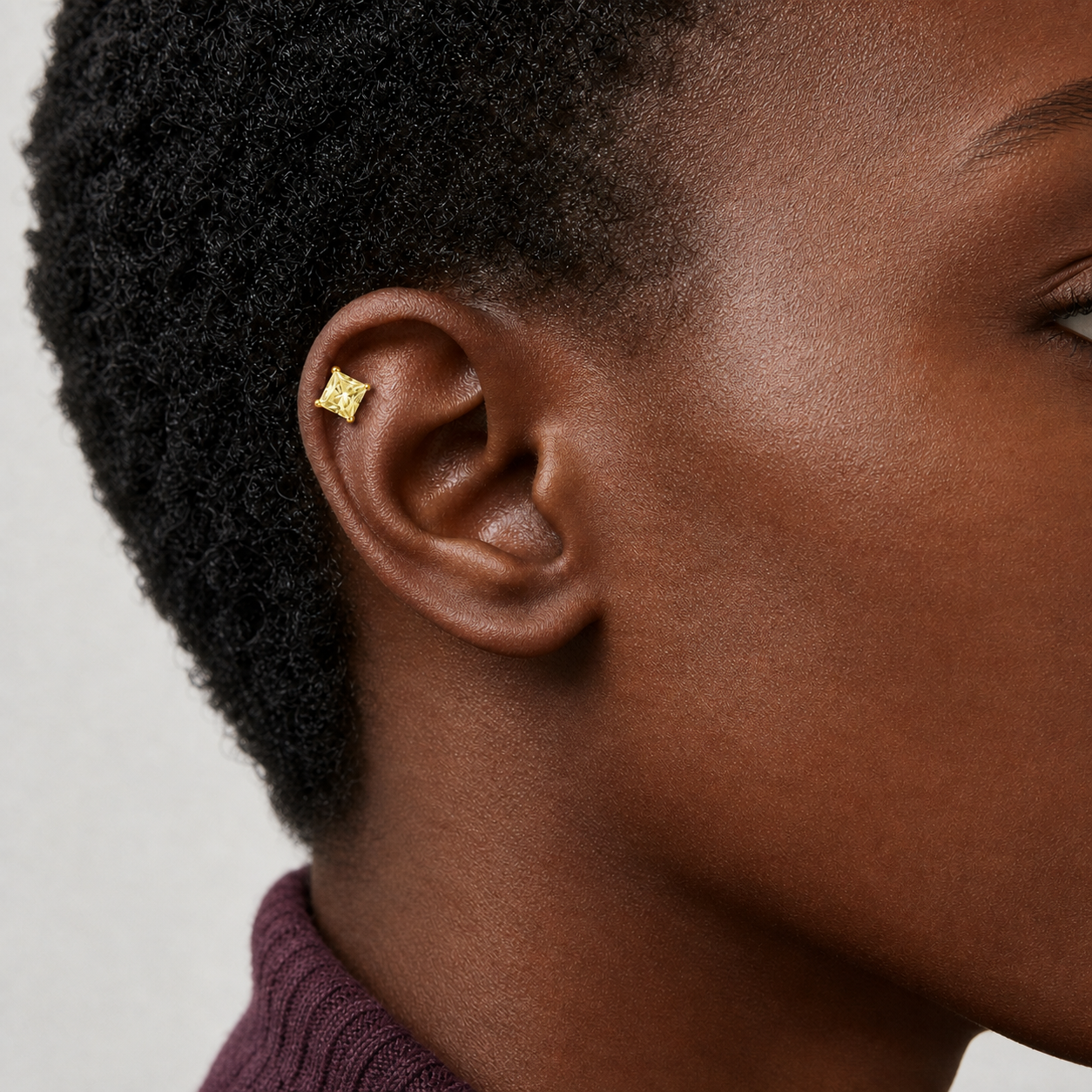 Apple Green-M ASTM F136 Titanium Flat Back - Gold, Threadless, 20G, 0.8 x 6+2.5+3 mm — wearing view two (P-FB-0117-G01)