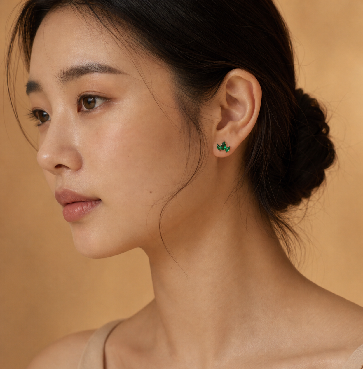 Green ASTM F136 Titanium Flat Back - Silver, Threadless, 16G, 1.2 x 6 mm — wearing view three (P-FB-0177-S01)