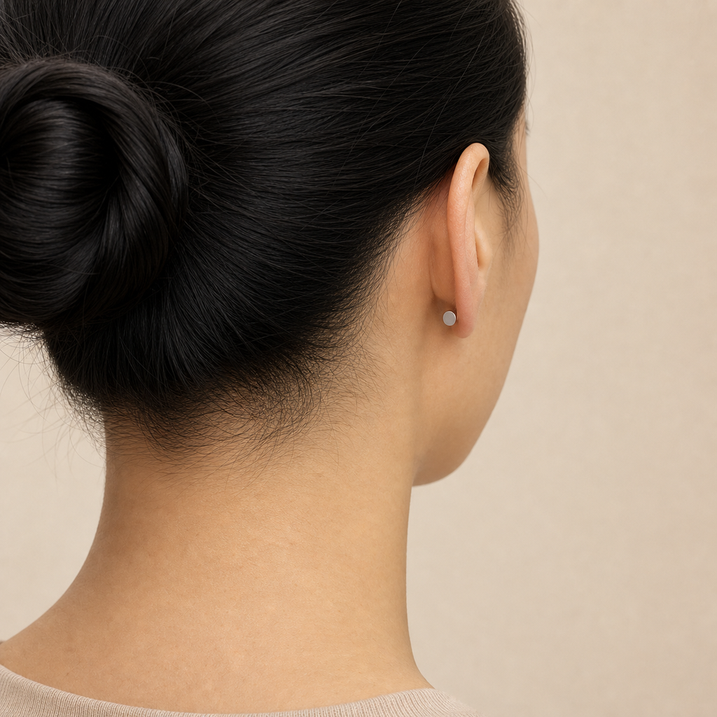 ASTM F136 Titanium Piercing Part - Silver, Internally Threaded, 16G, 1.2 x 7+4 mm — wearing view four (P-PT-0020-S01)