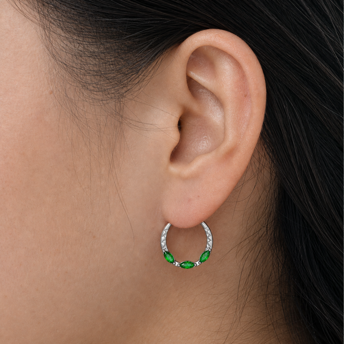 Green ASTM F136 Titanium Segment Ring - Silver, 16G, 1.2 x 8 mm — wearing view four (P-SR-0068-S01)