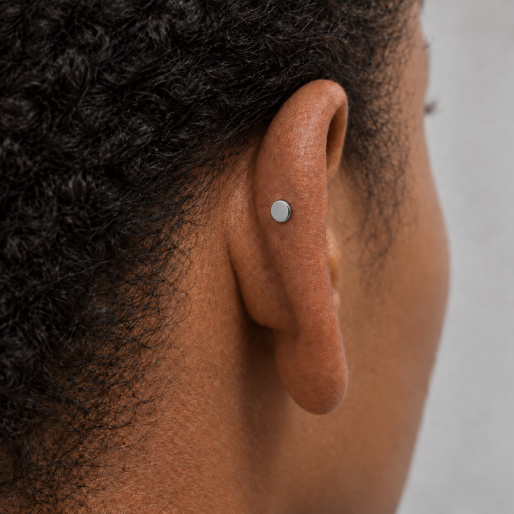 ASTM F136 Titanium Piercing Part - Silver, Internally Threaded, 16G, 1.2 x 7+4 mm — wearing view three (P-PT-0020-S01)