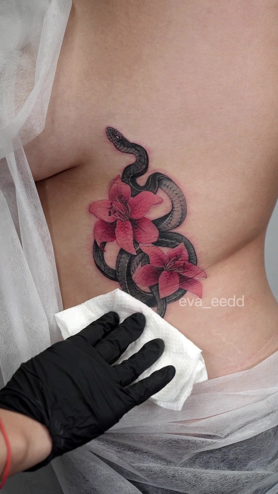 Eva Liu - Color Realism Floral - G083