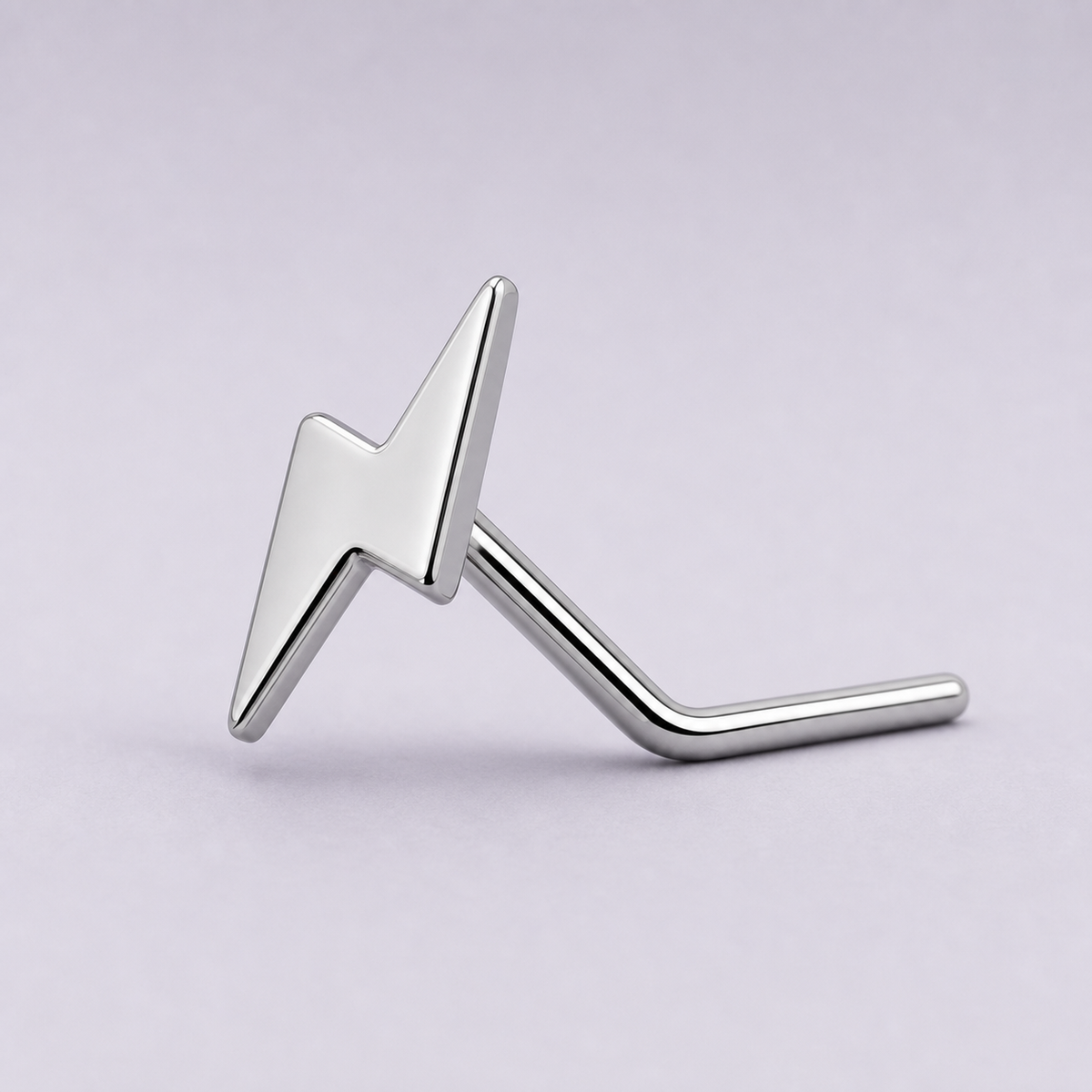 [TOPOSH-ROLE-ORDER-CLEANUP-20260717-BATCH10:TP-NS-L-SIL-20G7-PLN-041:05] Lightning Bolt Titanium L-Bend Nose Stud – Silver | 05_product_angles