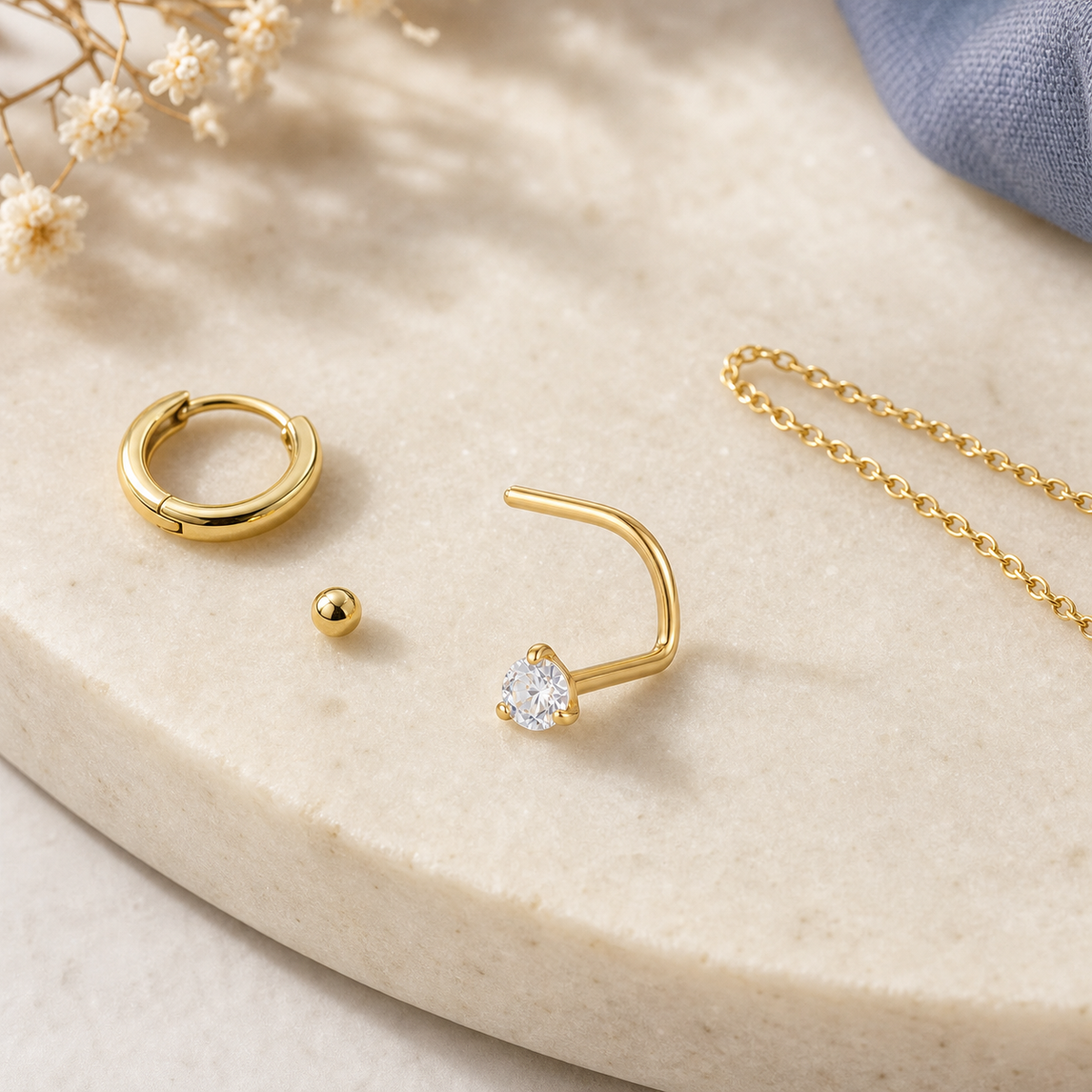 [TOPOSH-ROLE-ORDER-CLEANUP-20260717-BATCH13:TP-NS-S-GD-20G6-T2-CLCZ-1032:06] Clear CZ Titanium Nose Screw – Gold, 6+2mm | 06_accessory_flatlay