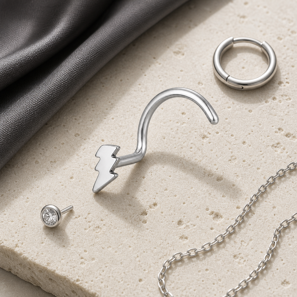 [TOPOSH-ROLE-ORDER-CLEANUP-20260717-BATCH15:TP-NS-S-SIL-0.8-PLN-062:06] Lightning Bolt Titanium Nose Screw – Silver | 06_accessory_flatlay
