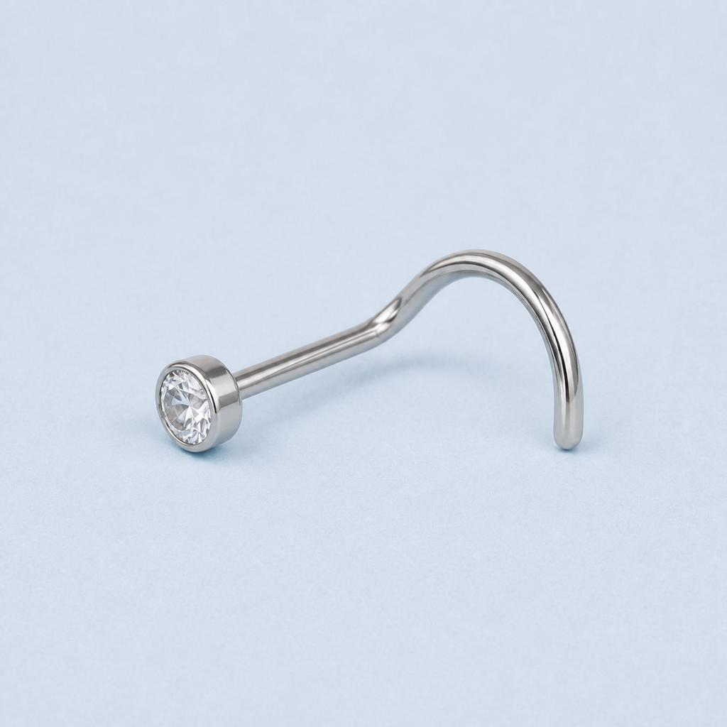 [TOPOSH-ROLE-ORDER-CLEANUP-20260717-BATCH14:TP-NS-S-SIL-20G6-T2.5-CLCZ-058:05] Clear CZ Titanium Nose Screw – Silver, 6+2.5mm | 05_product_angles