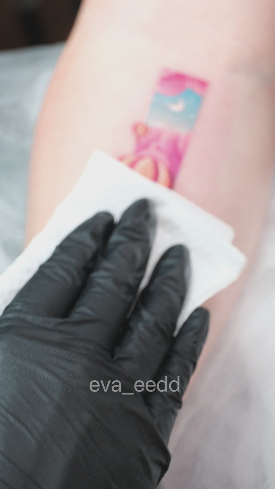 Eva Liu tattoo source video - fine-line 17