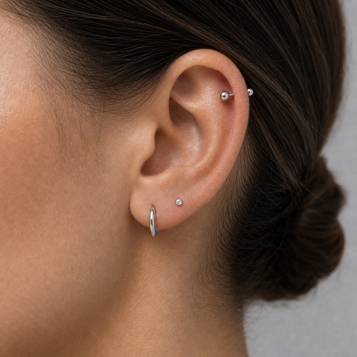 Implant Grade Titanium - Cartilage Jewelry - Silver - 16G (1.2 x 6+4+4 mm) - model wear view