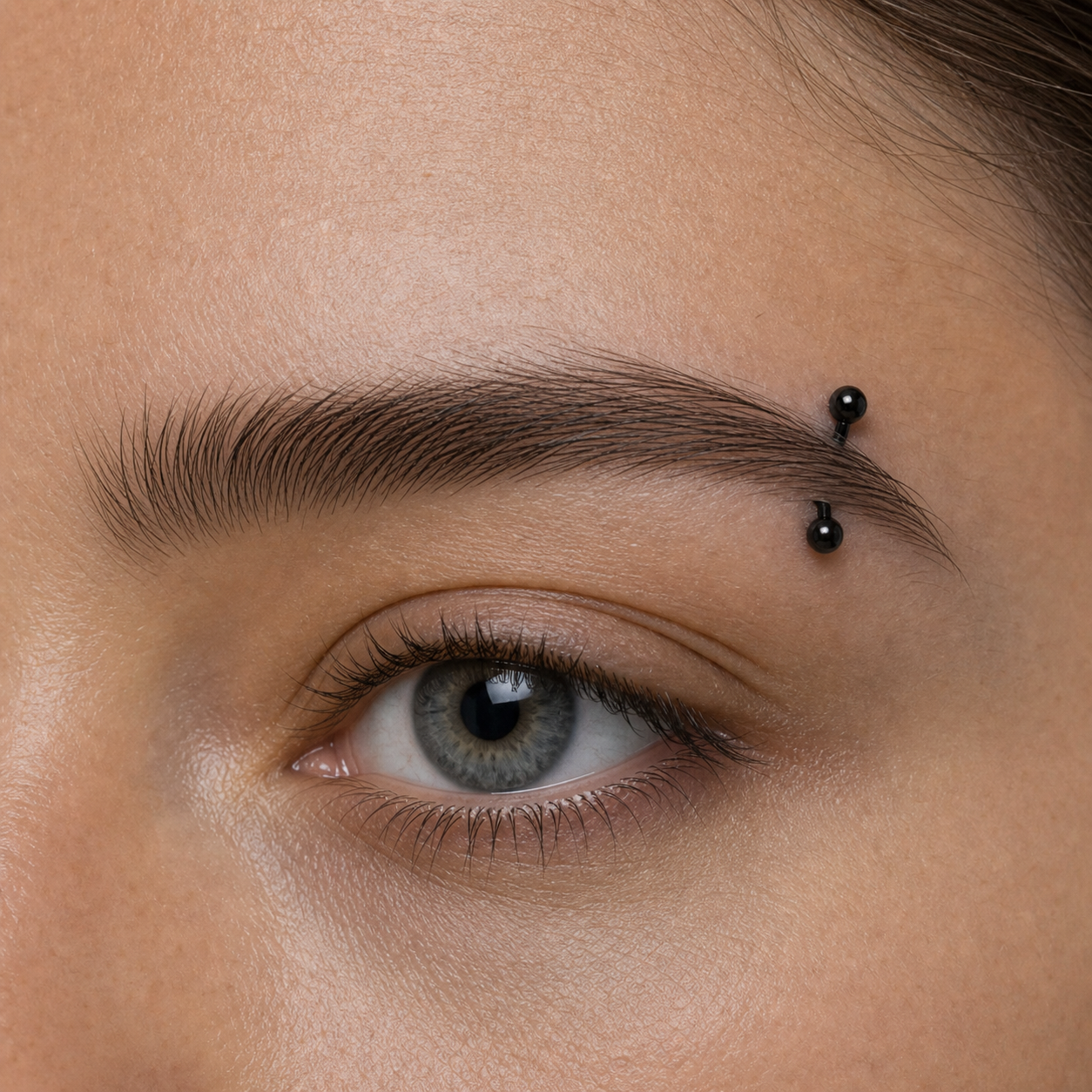 Implant Grade Titanium - Eyebrow Ring - Black - 16G (1.2 x 10+3+3 mm) - model wear view