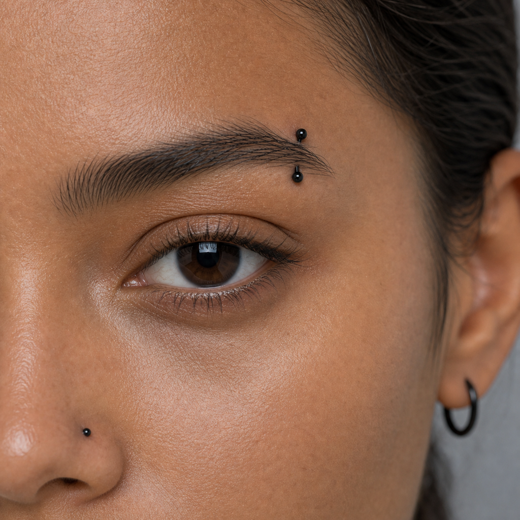 Implant Grade Titanium - Eyebrow Ring - Black - 16G (1.2 x 6+3+3 mm) - model wear view