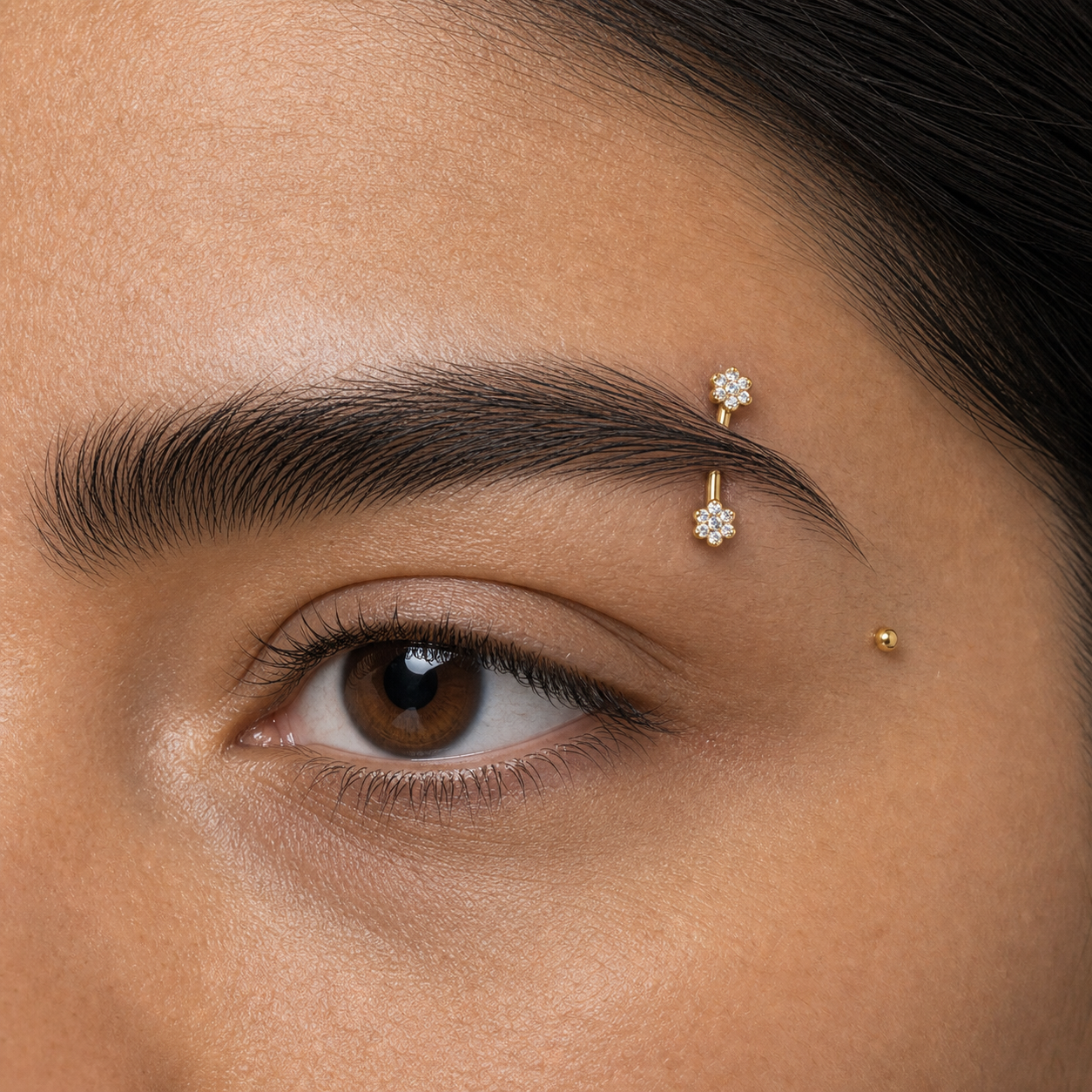 Implant Grade Titanium - Eyebrow Ring - Gold - Clear CZ - 16G (1.2 x 8+3+3 mm) - model wear view