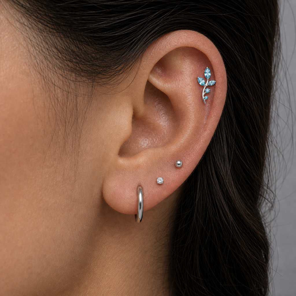 Implant Grade Titanium - Flat Back - Silver - ABCZ - 16G (1.2 x 8+4 mm) - model wear view