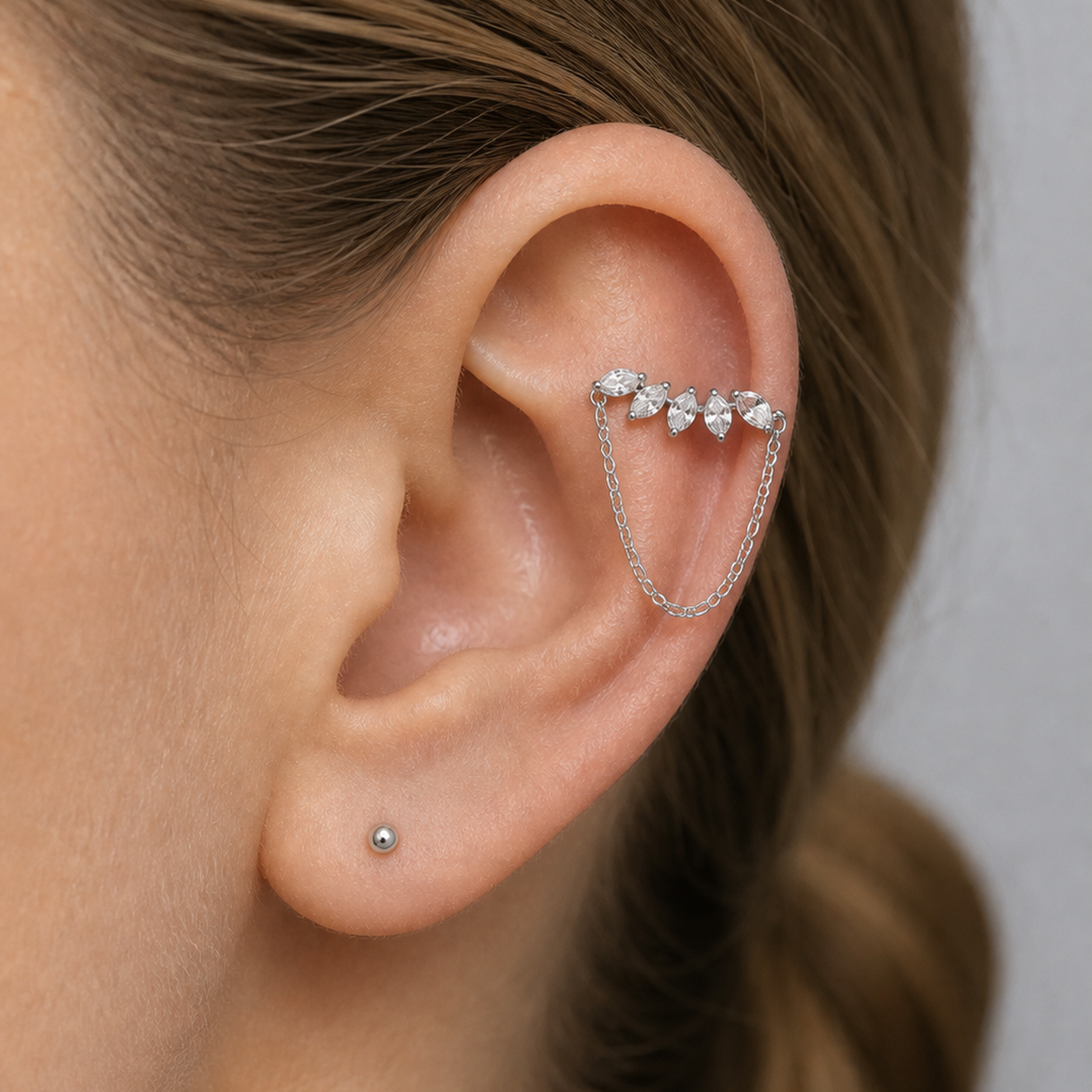 Implant Grade Titanium - Flat Back - Silver - Clear CZ - 16G (1.2 x 8+4 mm) - model wear view