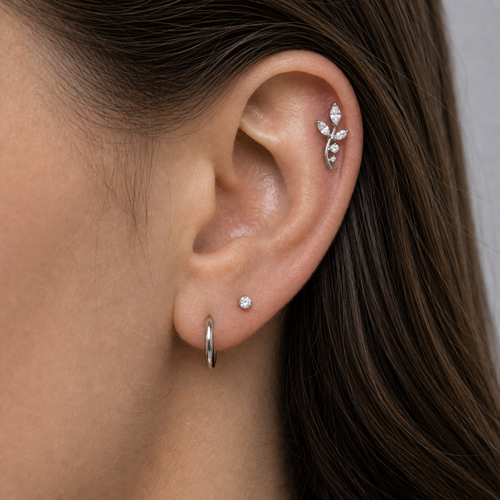 Implant Grade Titanium - Flat Back - Silver - Clear CZ - 16G (1.2 x 8+4 mm) - model wear view