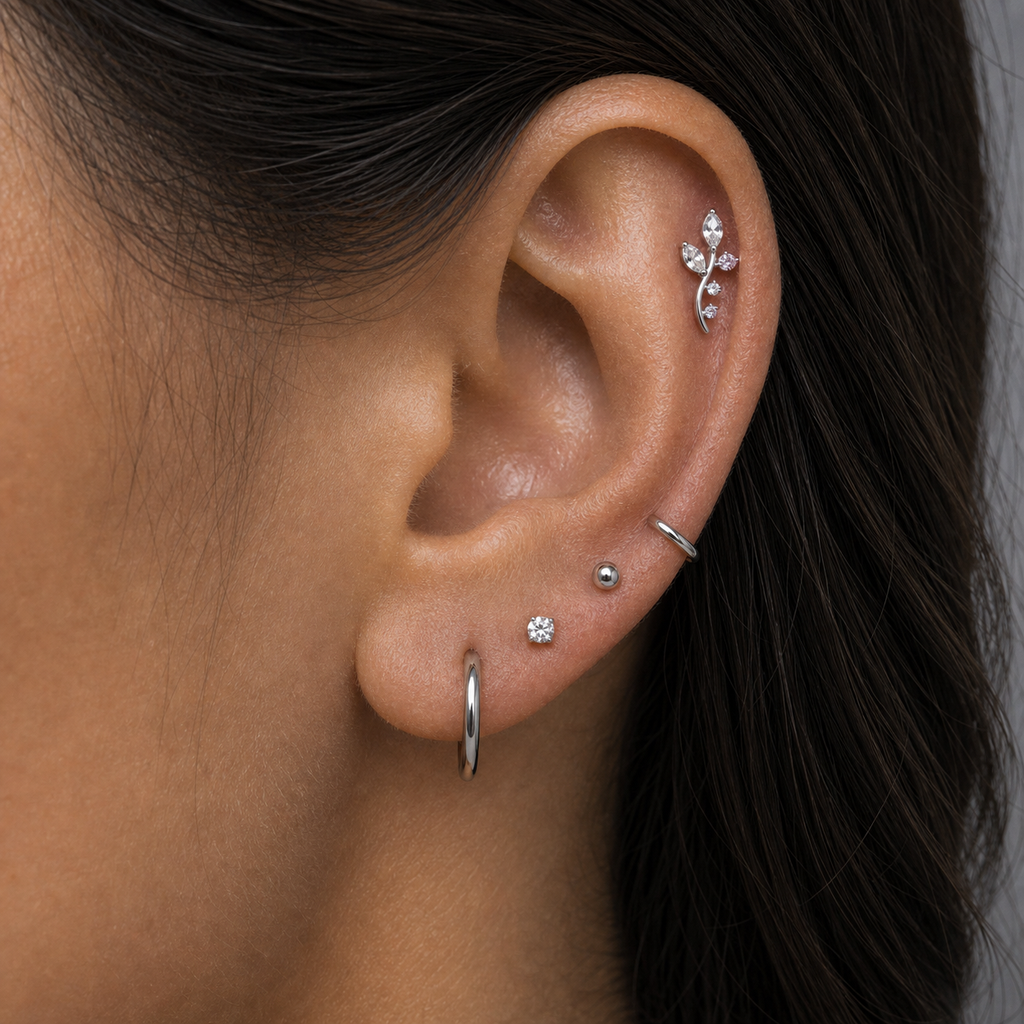Implant Grade Titanium - Flat Back - Silver - Clear CZ - 16G (1.2 x 8+4 mm) - model wear view