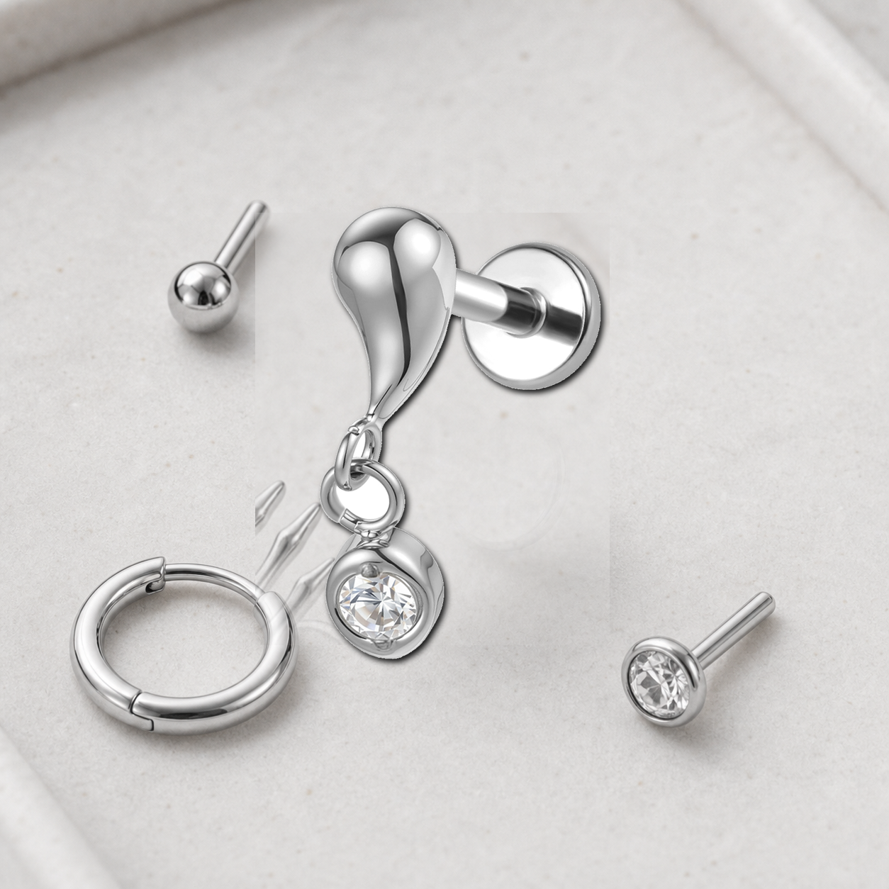 Implant Grade Titanium - Flat Back - Silver - Clear CZ - 16G (1.2 x 8+4 mm) - styling view