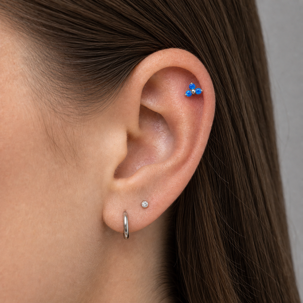 Implant Grade Titanium - Flat Back - Silver - OP05 - 16G (1.2 x 8+5 mm) - model wear view