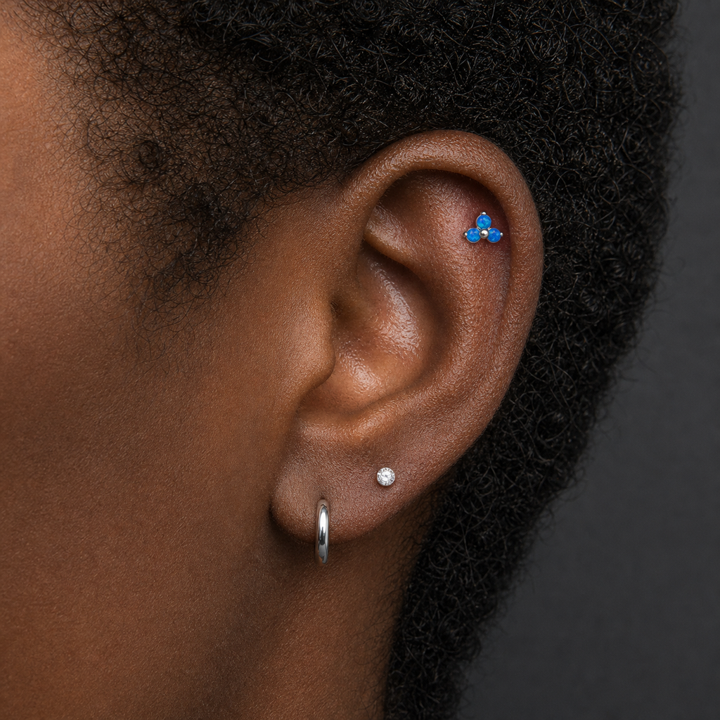 Implant Grade Titanium - Flat Back - Silver - OP05 - 16G (1.2 x 8+5 mm) - model wear view