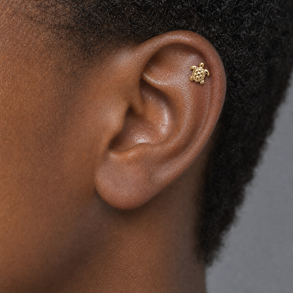 Implant Grade Titanium - Flat Back - Gold - 18G (1.0 x 6+4 mm) - model wear view