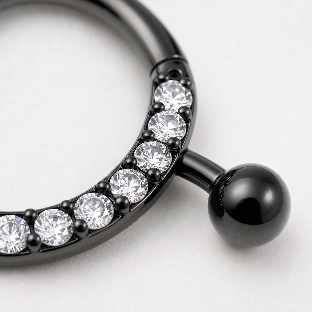 Implant Grade Titanium - Horseshoe - Black - Clear CZ - 16G (1.2 x 8+3+3 mm) - detail view