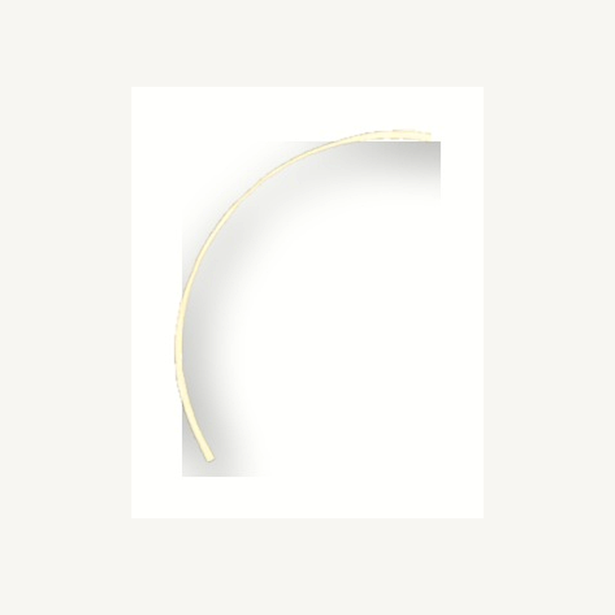 Implant Grade Titanium - Horseshoe - Gold - 16G (1.2 x 8+3+3 mm) - detail view