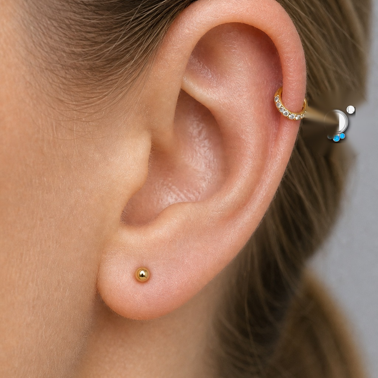 Implant Grade Titanium - Segment Ring - Silver - OP05 - 16G (1.2 x 8 mm) - model wear view