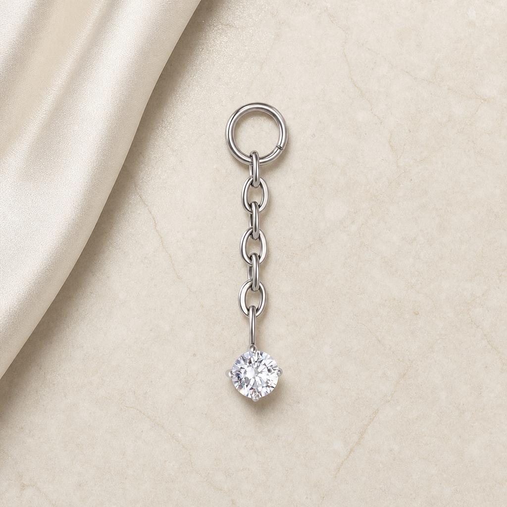 [TOPOSH-LEGACY-LAYOUT-REPAIR-20260717-LEGACY24:TP-PART-SIL-CLCZ-122:06] Chain Clear CZ Titanium Piercing End – Silver | 06_accessory_flatlay