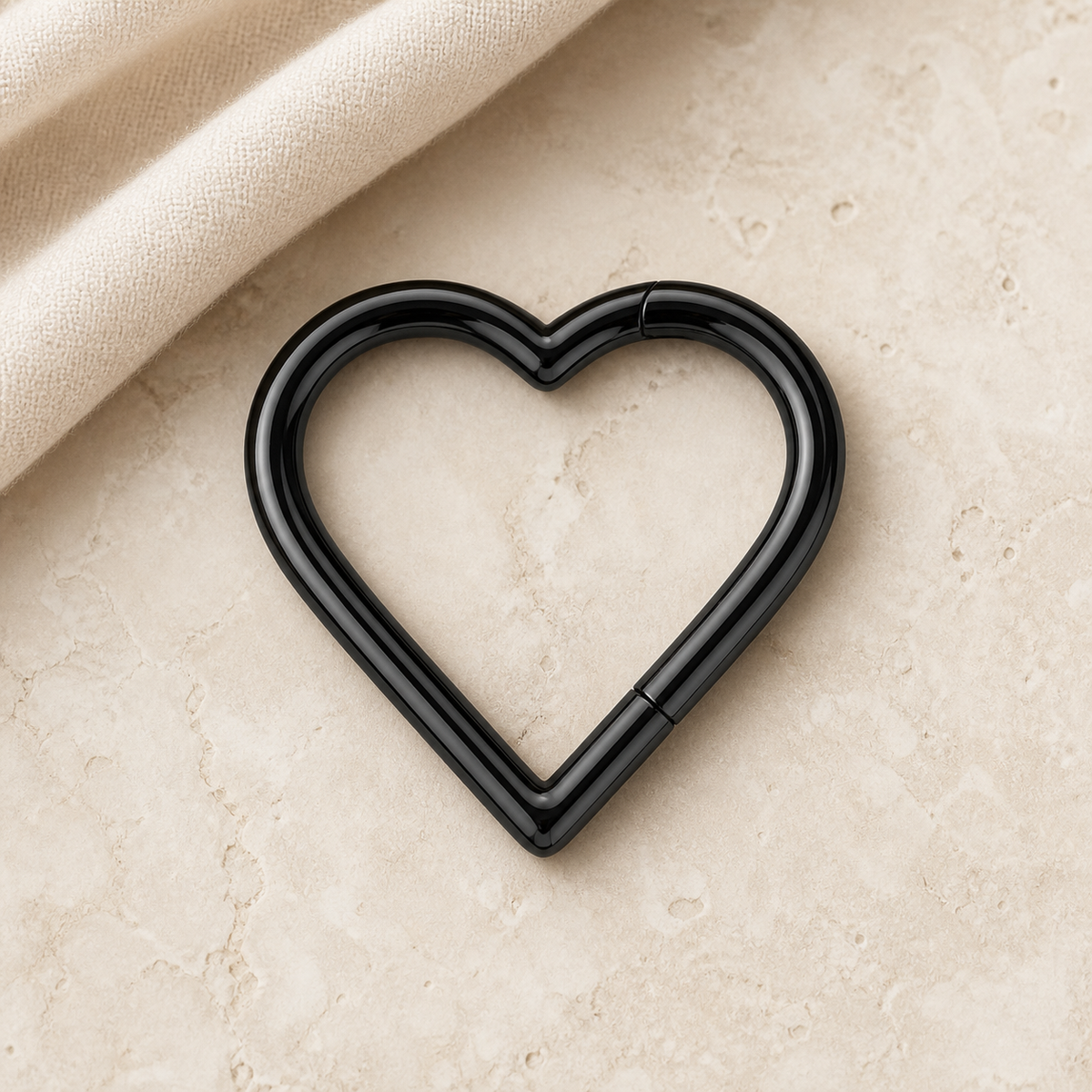 [TOPOSH-LEGACY-LAYOUT-REPAIR-20260717-LEGACY25:TP-SR-BK-18G8-PLN-143:06] Heart Titanium Segment Ring – Black | 06_accessory_flatlay