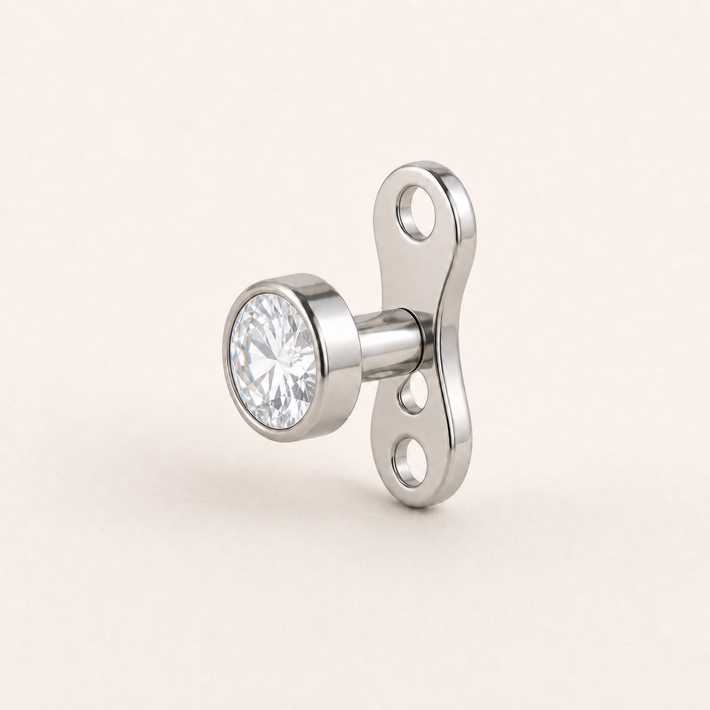 [TOPOSH-ROLE-ORDER-CLEANUP-20260717-BATCH08:TP-DM-IN-SIL-14G2.5-T3-CLCZ-036:05] Clear CZ Titanium Dermal Top – Silver | 05_product_angles