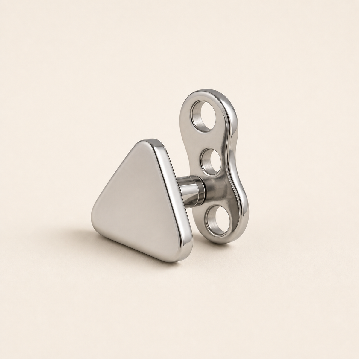 [TOPOSH-ROLE-ORDER-CLEANUP-20260717-BATCH08:TP-DM-IN-SIL-14G2-PLN-012:05] Titanium Dermal Top – Silver | 05_product_angles