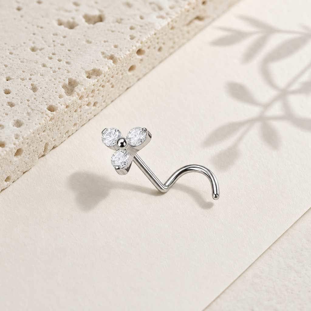 [TOPOSH-ROLE-ORDER-CLEANUP-20260717-BATCH12:TP-NS-SIL-0.8-CLCZ-052:06] Clear CZ Titanium Nose Jewelry – Silver | 06_accessory_flatlay