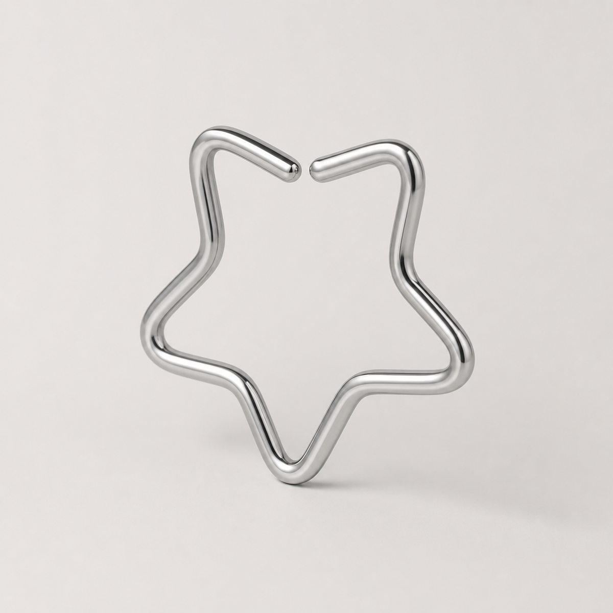 [TOPOSH-ROLE-ORDER-CLEANUP-20260717-BATCH13:TP-NS-SIL-16G12-PLN-004:05] Star Titanium Nose Jewelry – Silver, 12mm | 05_product_angles