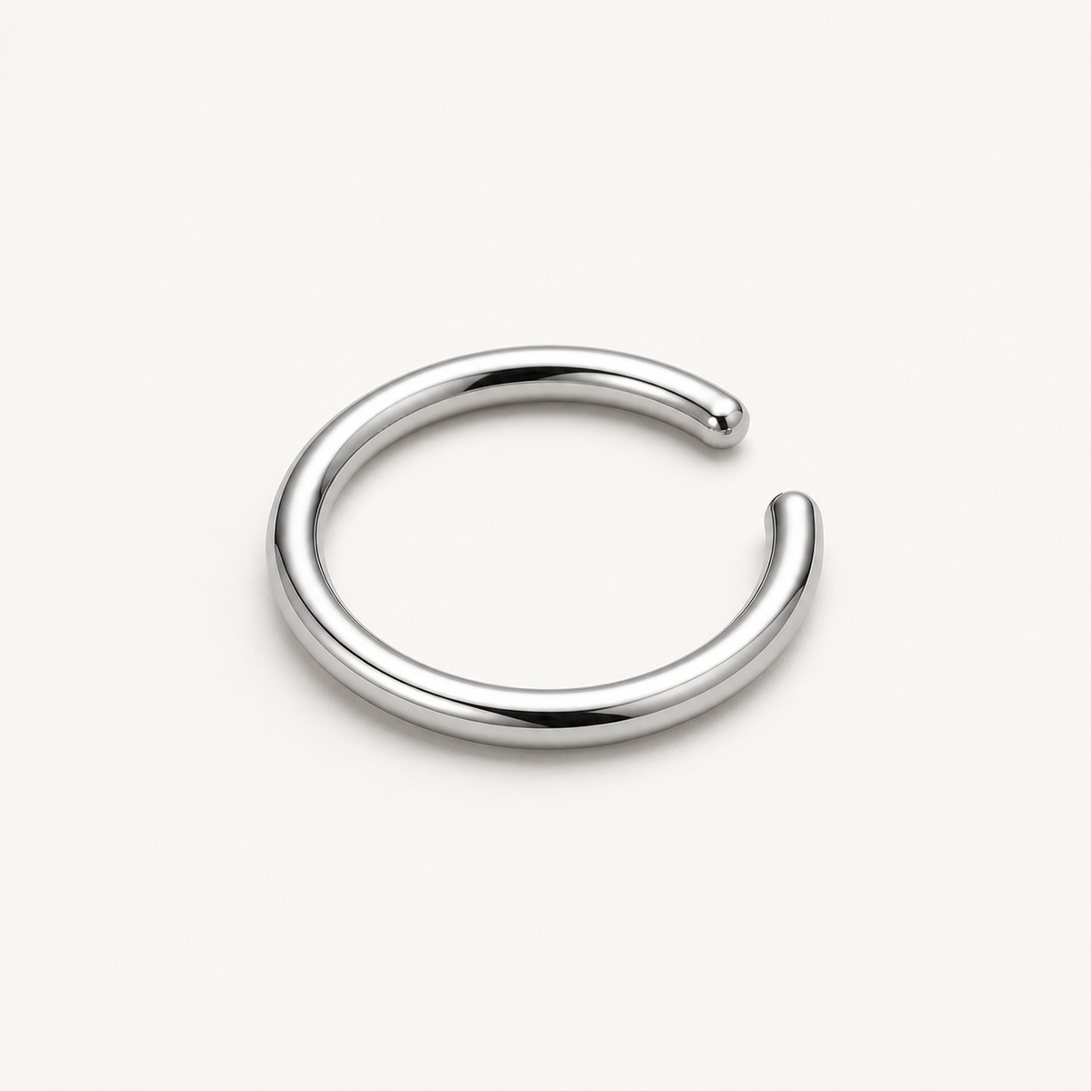 [TOPOSH-LEGACY-LAYOUT-REPAIR-20260717-LEGACY13:TP-HOP-RD-SIL-20G7-PLN-003:05] Titanium Hoop – Silver, 7mm | 05_product_angles