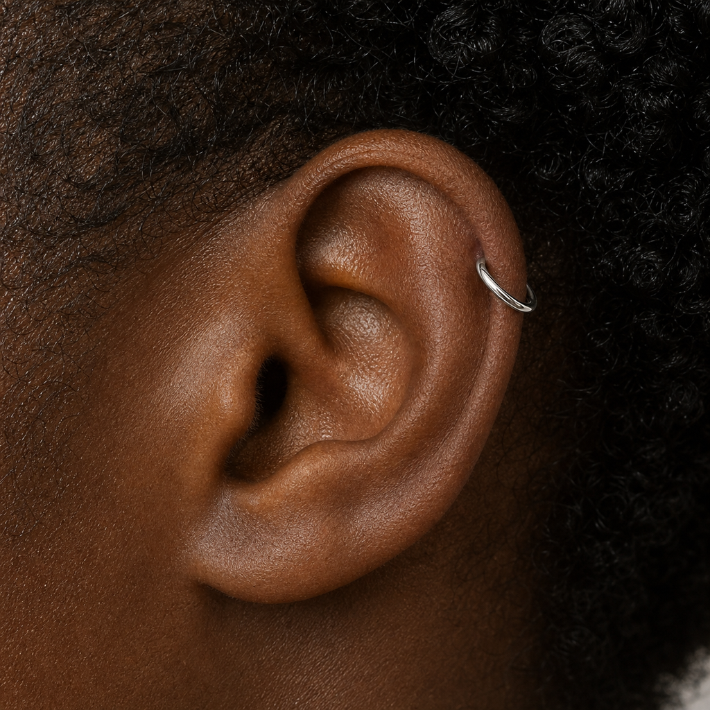 [TOPOSH-LEGACY-LAYOUT-REPAIR-20260717-LEGACY13:TP-HOP-RD-SIL-20G7-PLN-003:03] Titanium Hoop – Silver, 7mm | 03_model_black