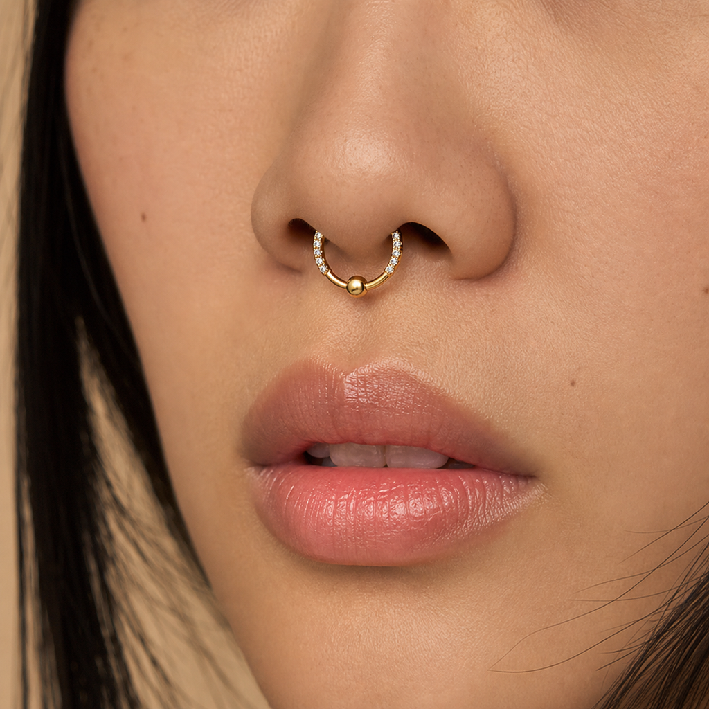 [TOPOSH-LEGACY-LAYOUT-REPAIR-20260717-LEGACY15:TP-BCR-GD-16G8-CLCZ-004:04] Pavé Clear CZ Titanium Captive Bead Ring – Gold | 04_model_asian