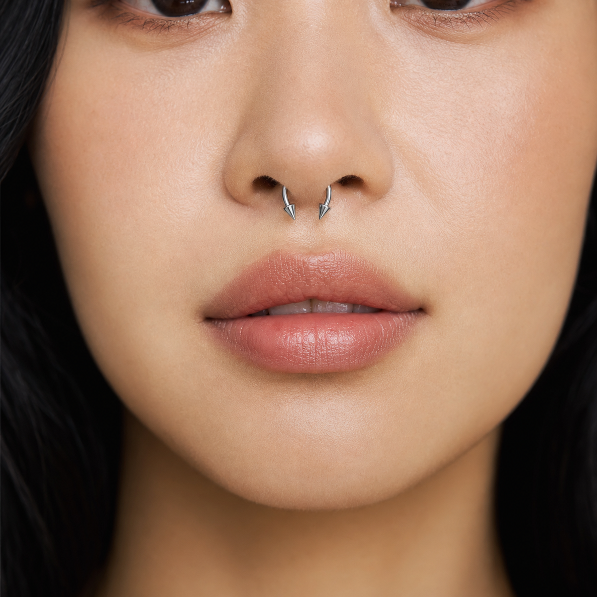 [TOPOSH-LEGACY-LAYOUT-REPAIR-20260717-LEGACY20:TP-HS-EX-SIL-16G10-B3-B3-PLN-009:04] Cone Titanium Horseshoe Ring – Silver | 04_model_asian