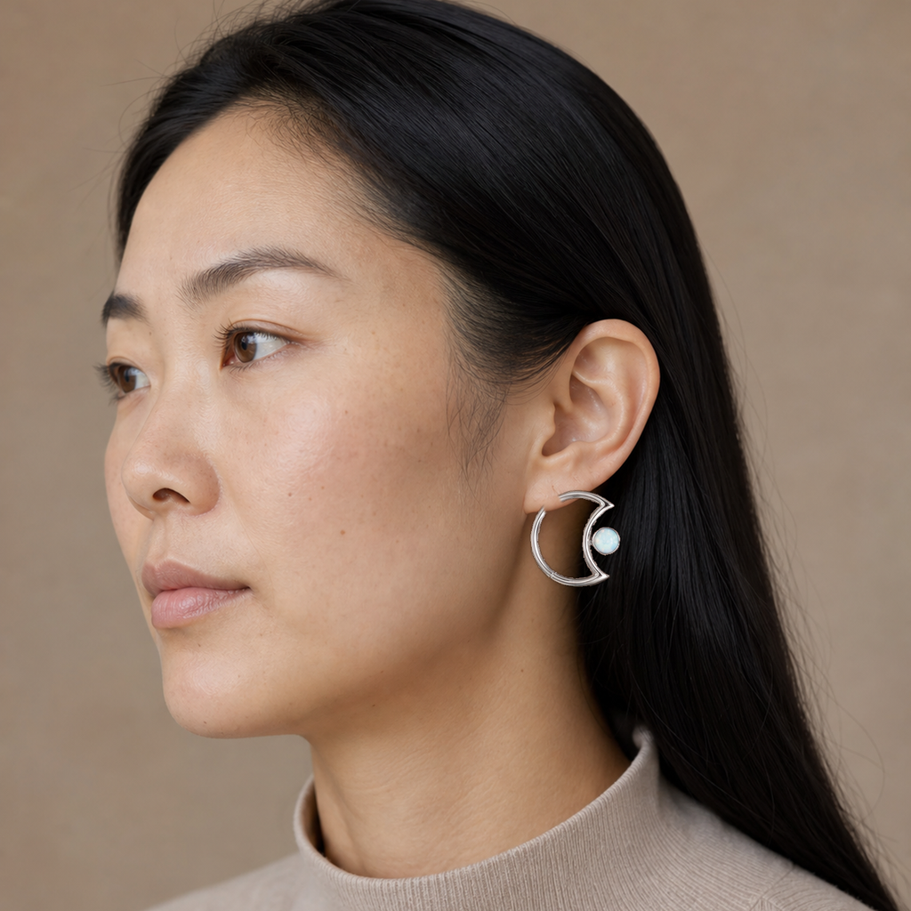 [TOPOSH-LEGACY-LAYOUT-REPAIR-20260717-LEGACY27:TP-SR-CB-SIL-16G8-SW234-008:04] Moon White Opal Titanium Segment Ring – Silver, 8mm | 04_model_asian