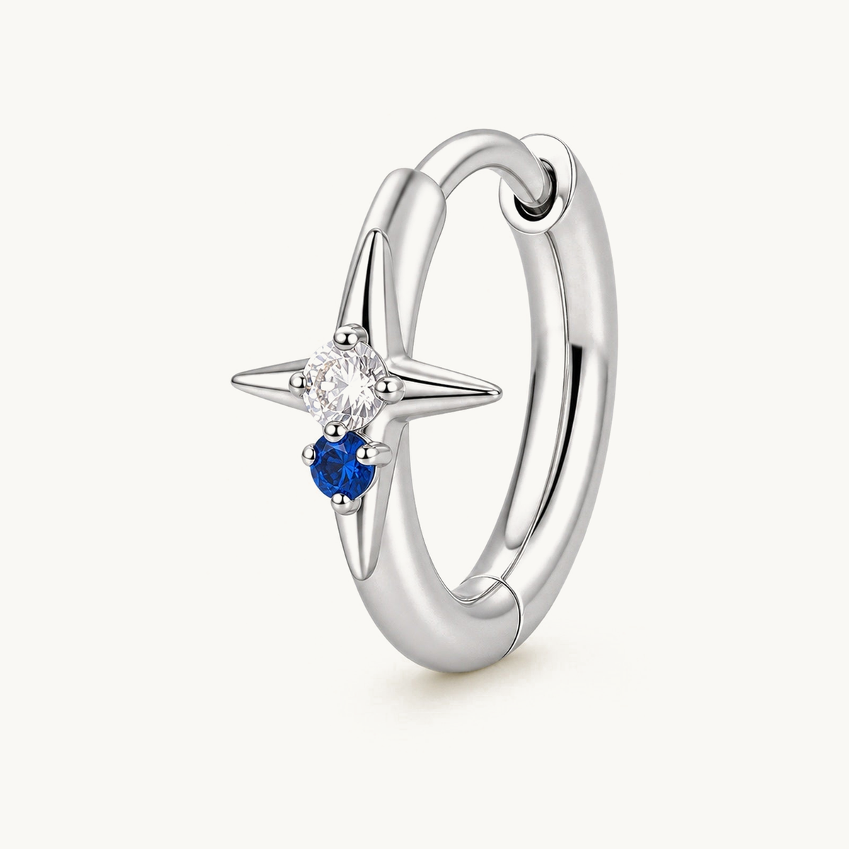 [PRIMARY-BACKGROUND-NORMALIZATION-20260719-BATCH02:TP-ER-SIL-20G8-CLCZ+NBL-032:01] Clear & Navy CZ Titanium Earring – Silver | 01_primary_product_bg