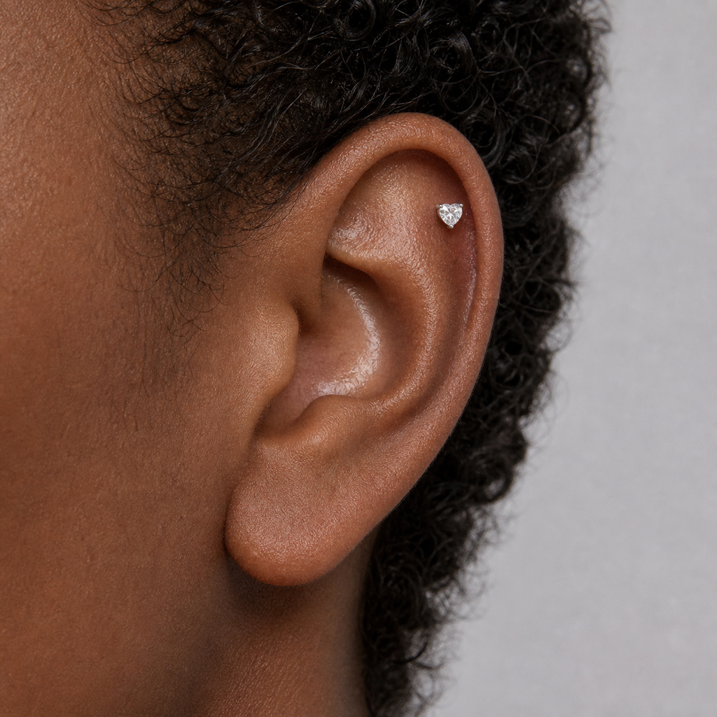 [TOPOSH-LEGACY-LAYOUT-REPAIR-20260717-LEGACY02:TP-CAR-EX-SIL-16G6-B4-B4-CLCZ-009:03] Clear CZ Titanium Cartilage Barbell – Silver | 03_model_black