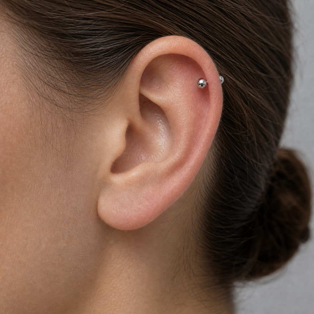 [TOPOSH-LEGACY-LAYOUT-REPAIR-20260717-LEGACY04:TP-CAR-IN-SIL-16G6-B4-B4-PLN-101:02] Titanium Cartilage Barbell – Silver, 6+4+4mm | 02_model_white