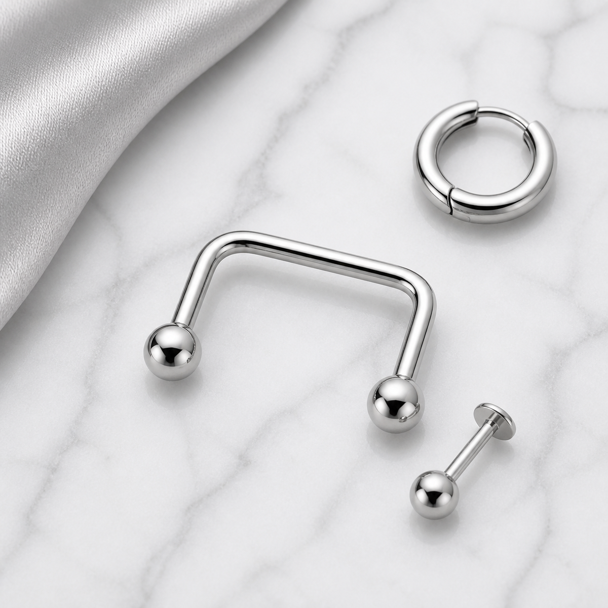 [TOPOSH-LEGACY-LAYOUT-REPAIR-20260717-LEGACY04:TP-CAR-SIL-14G16-PLN-013:06] Titanium Cartilage Barbell – Silver, 16mm | 06_accessory_flatlay