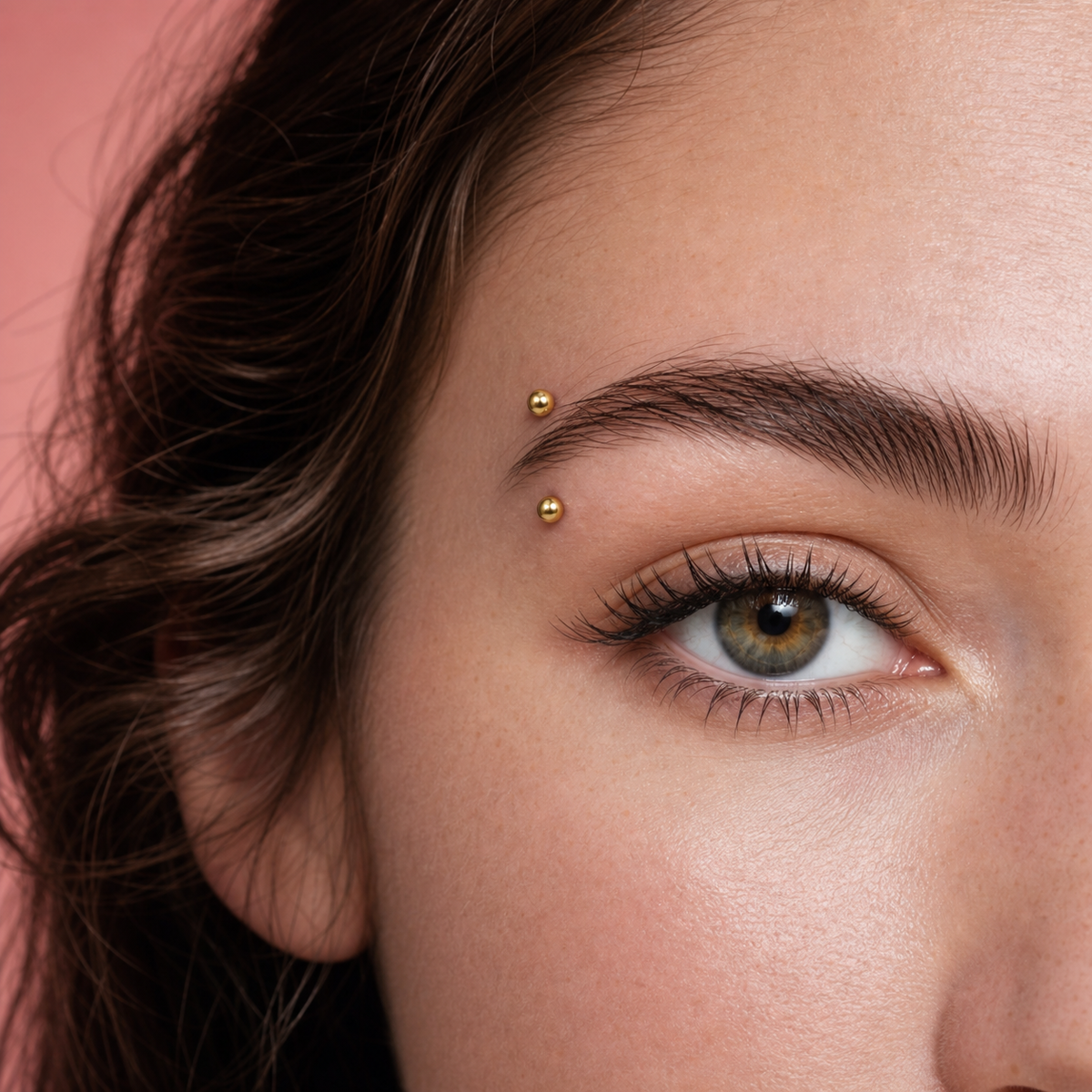 [TOPOSH-ROLE-ORDER-CLEANUP-20260717-BATCH16:TP-EBR-EX-GD-16G8-T3*3-PLN-416:02] Titanium Eyebrow Barbell – Gold | 02_model_white
