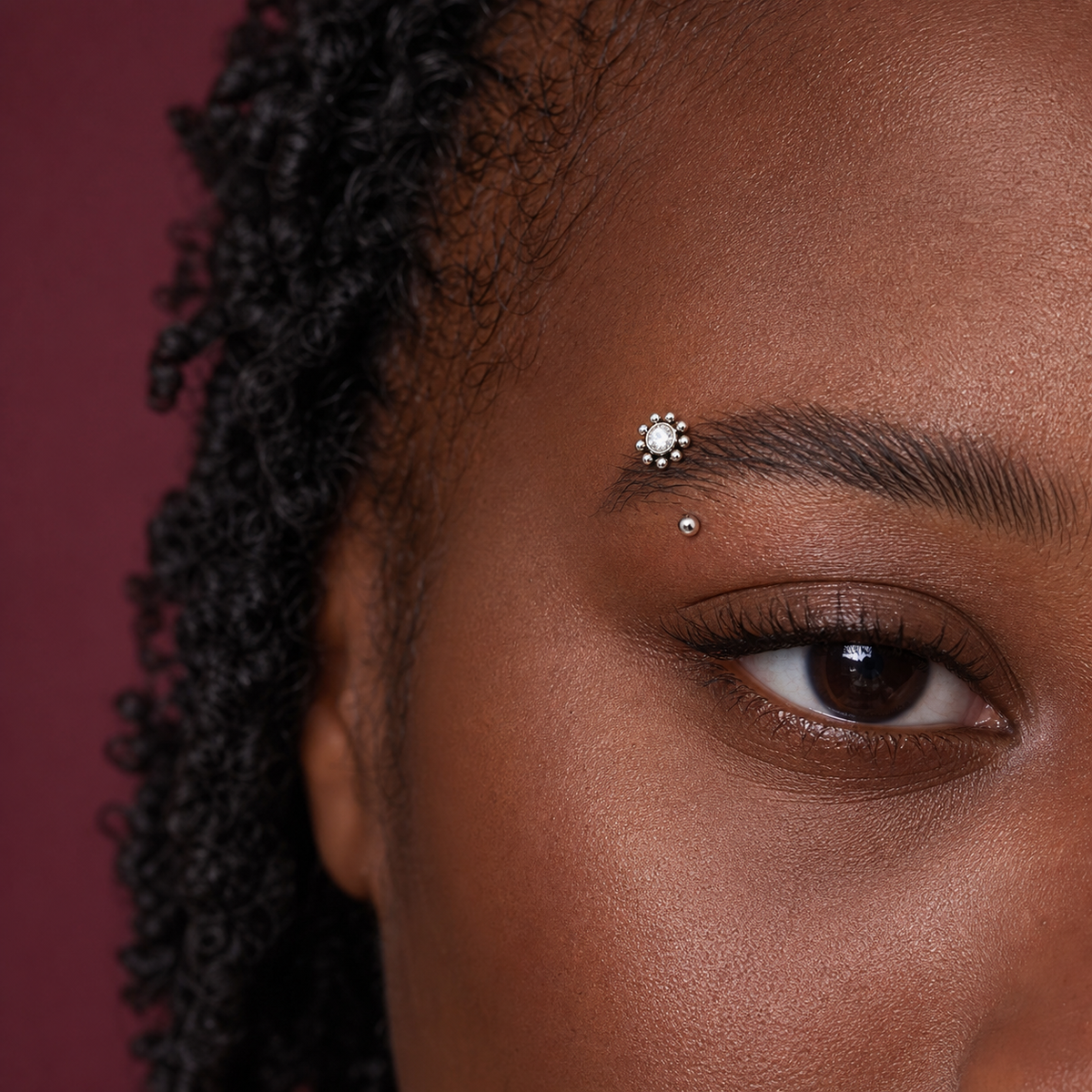 [TOPOSH-ROLE-ORDER-CLEANUP-20260717-BATCH17:TP-EBR-INCB-SIL-16G8-CLCZ-012:03] Clear CZ Titanium Eyebrow Barbell – Silver | 03_model_black