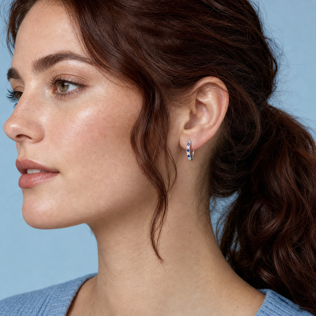 [TOPOSH-ROLE-ORDER-CLEANUP-20260717-BATCH17:TP-ER-SIL-20G8-CLCZ-028:02] Clear CZ Titanium Earring – Silver | 02_model_white