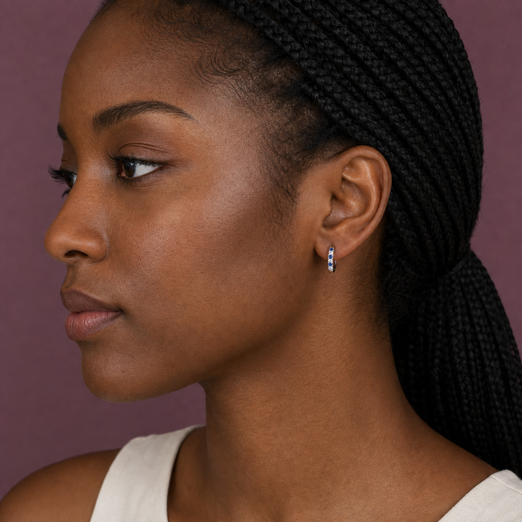 [TOPOSH-ROLE-ORDER-CLEANUP-20260717-BATCH17:TP-ER-SIL-20G8-CLCZ-028:03] Clear CZ Titanium Earring – Silver | 03_model_black