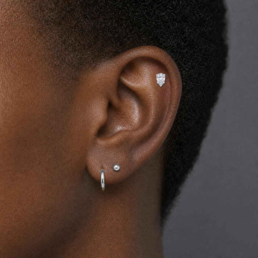 [TOPOSH-LEGACY-LAYOUT-REPAIR-20260717-LEGACY09:TP-FB-IN-SIL-16G8-T4-CLCZ-1480:03] Pear Clear CZ Titanium Flat Back – Silver | 03_model_black